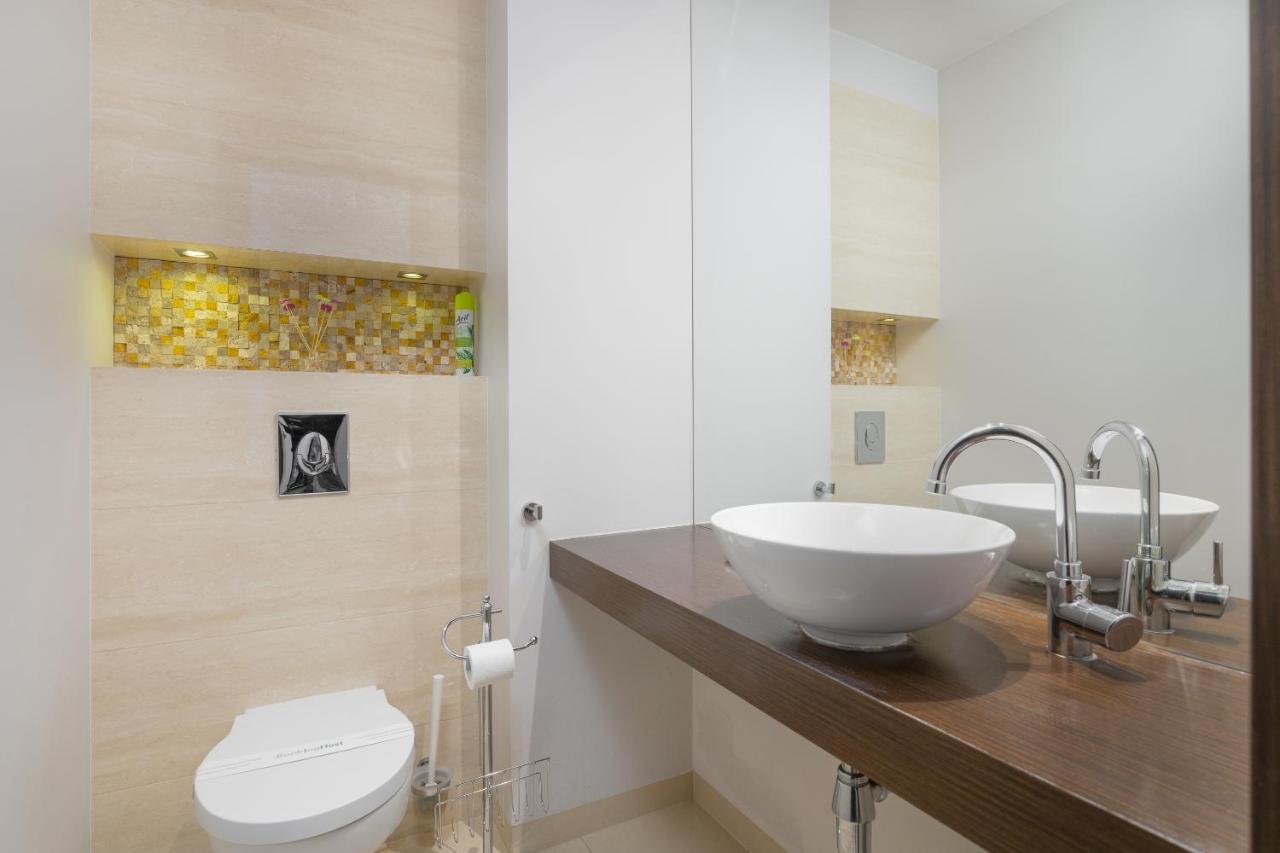 Grzybowska Platinum Apartment Tower A 华沙 外观 照片