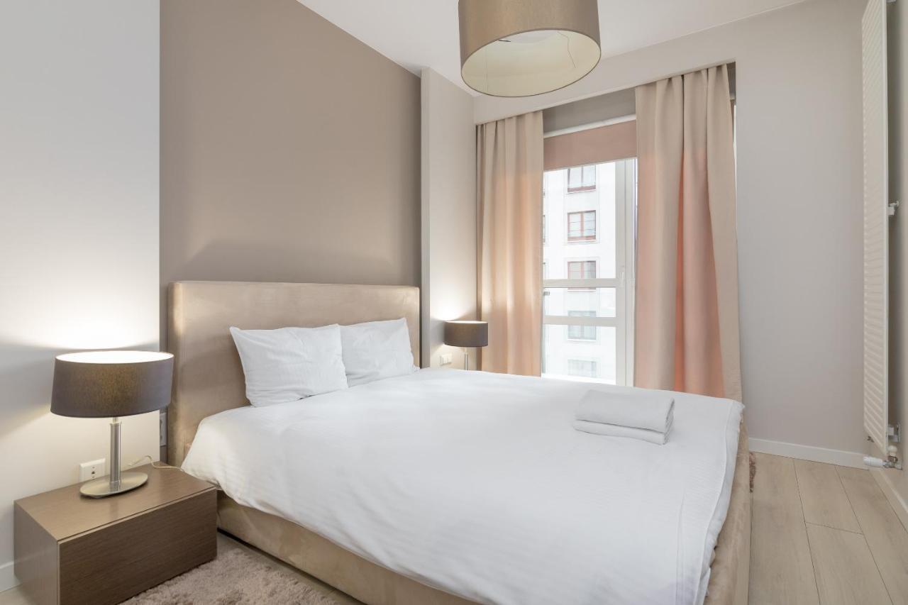 Grzybowska Platinum Apartment Tower A 华沙 外观 照片