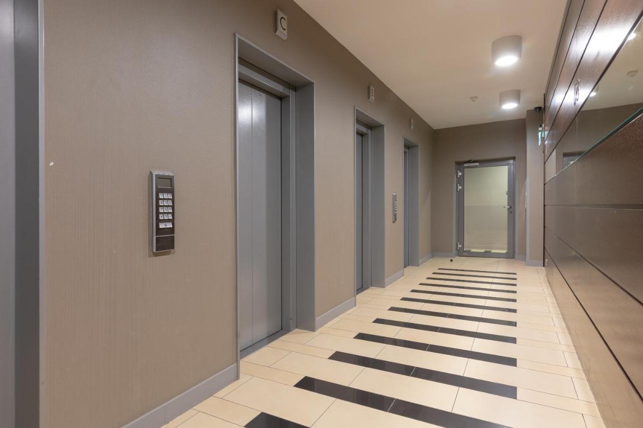 Grzybowska Platinum Apartment Tower A 华沙 外观 照片
